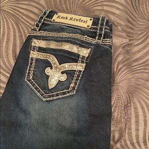 Rock revival straight leg jean. Size 28